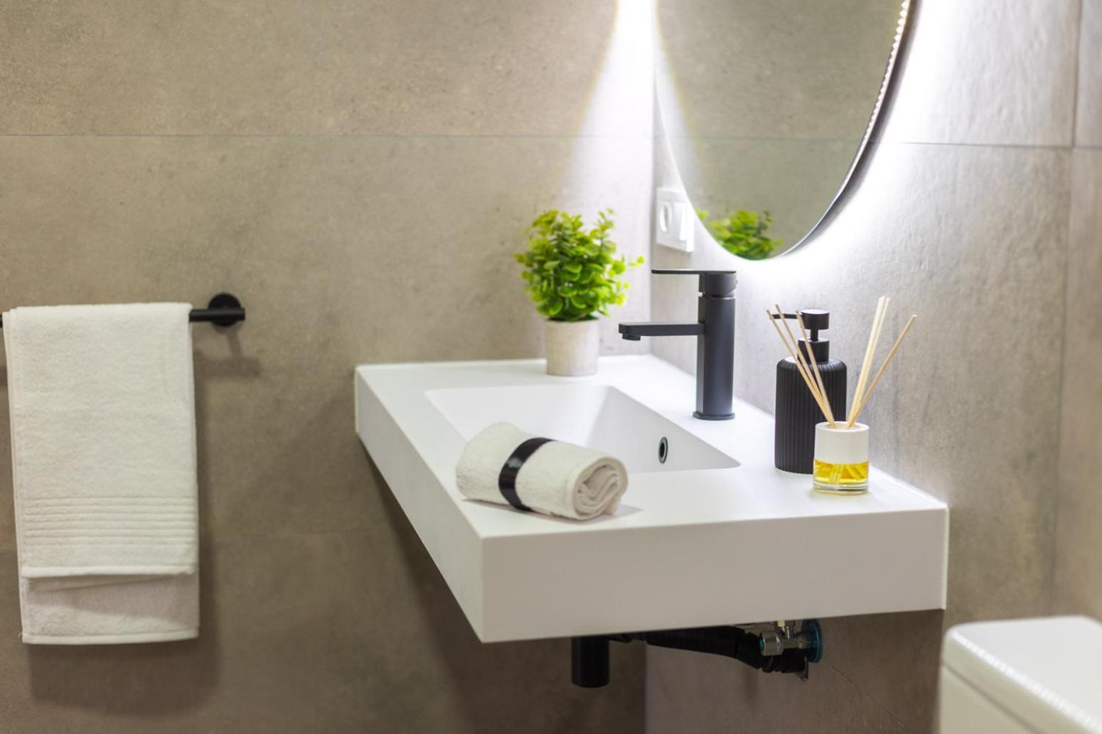 Moderno, Amplio Y Muy Comodo บาเลนเซีย ภายนอก รูปภาพ